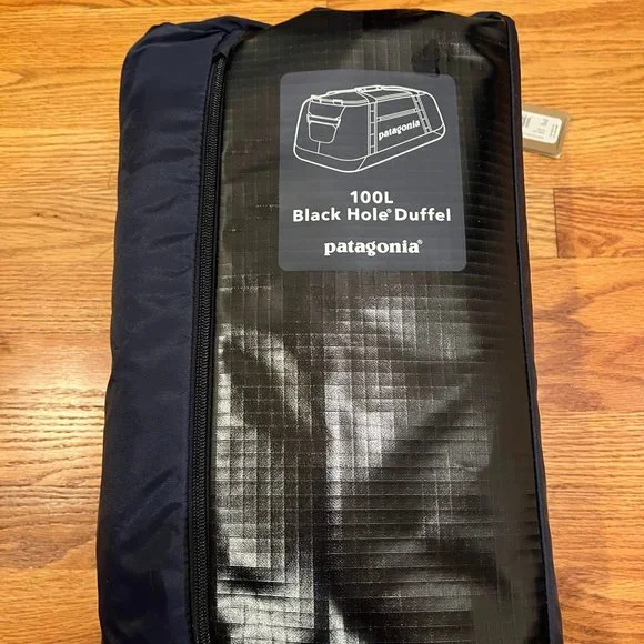 Classic Navy Patagonia black hole 100L duffel bag